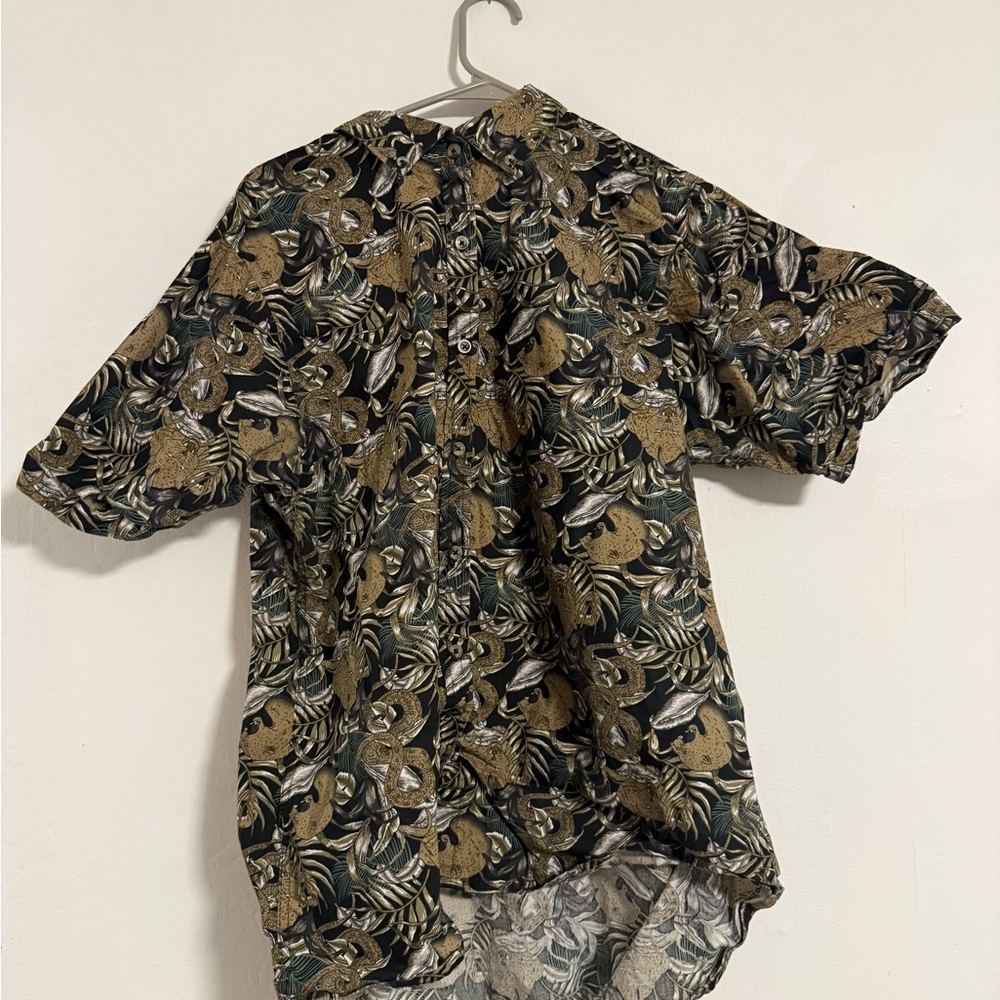 Peau De Loup Dark Green and Gold Tropical Print Short-Sleeve Button-Down
